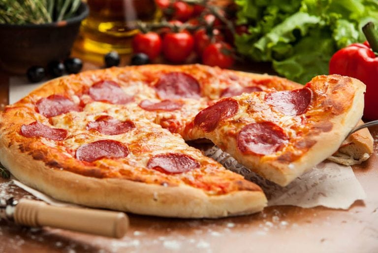 Ist Salami Pizza in der Schwangerschaft erlaubt?