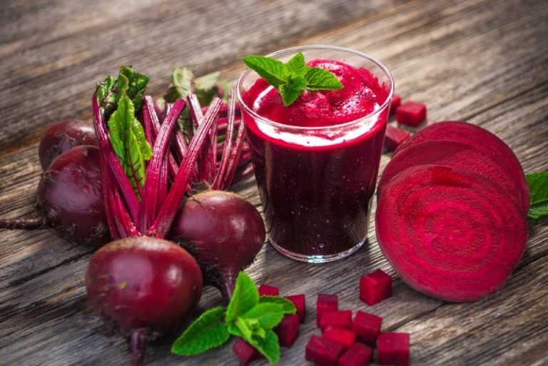 frischer Rote Beete und Smoothie