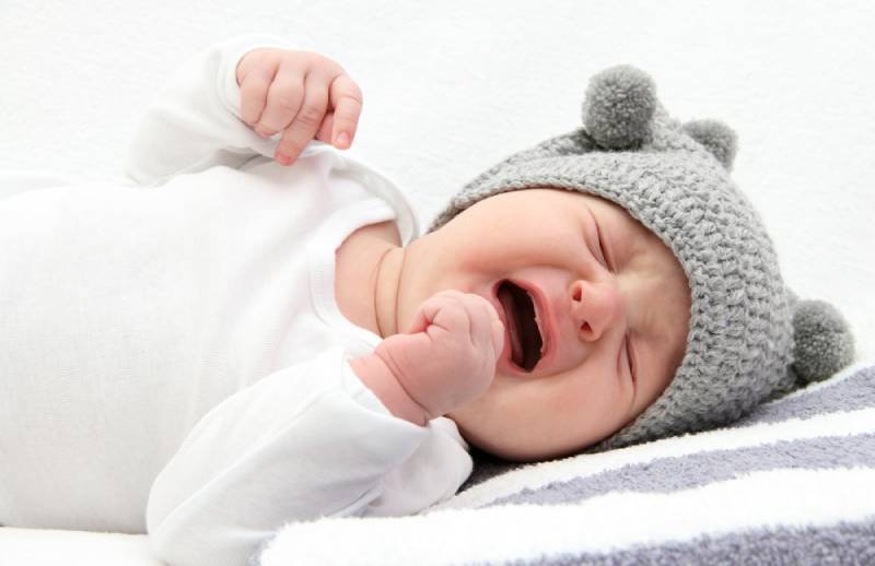 gasförmiges Baby weint
