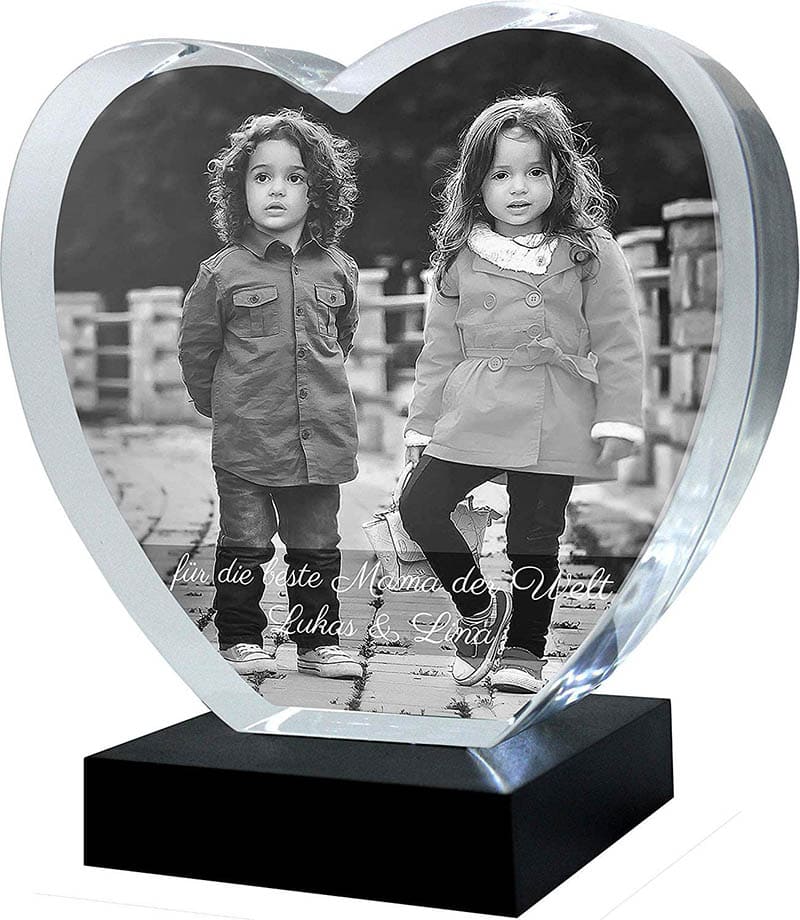 Dekoratives Herz aus Kristall mit Foto