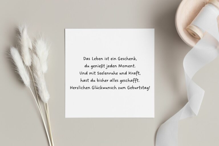 schöner Geburtstagswunsch für die Seele, geschrieben auf einer weißen Karte