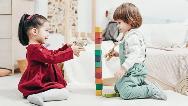 Konzentrationsspiele für Kinder – Diese 14+ Übungen passen gut zum Alltag