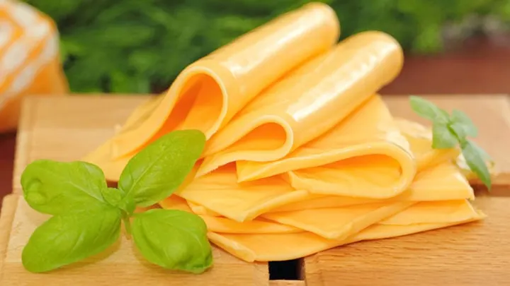 Schmelzkäse in der Schwangerschaft – Bedenken zum Schmelzen bringen