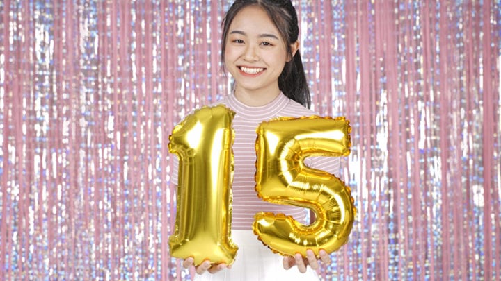 Glückwünsche zum 15. Geburtstag – Auf dem Weg zum Selbstbewusstsein