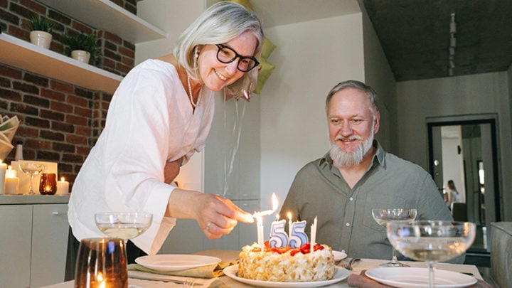 Glückwünsche zum 55. Geburtstag  – Sprüche für einen jugendlichen Geist