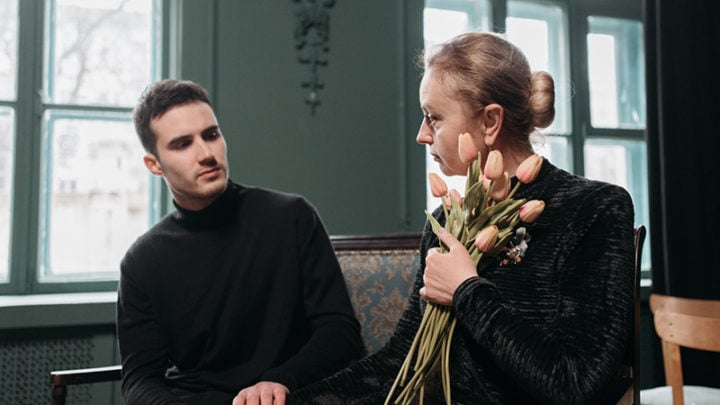 Trauersprüche für Angehörige –  Tröstende Worte für Beileidskarten