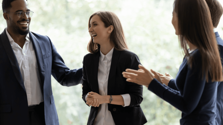 Glückwünsche zur Beförderung – 27 Sprüche der Anerkennung