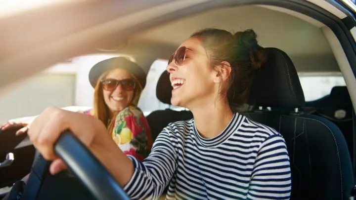 Glückwunsch zum neuen Auto und allzeit gute Fahrt