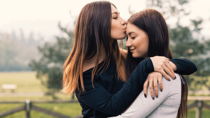 Süßer Text für kleine Schwester – Die schönsten Texte mit und ohne Anlass